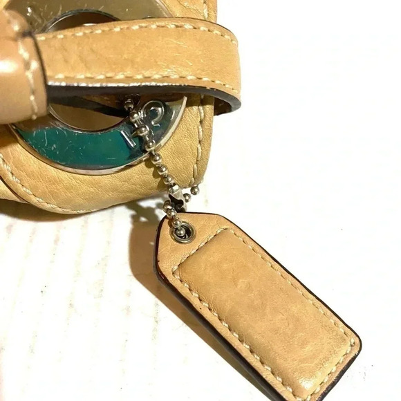 Coach beige leather hobo handbag - Picture 5 of 9